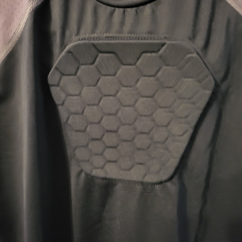 McDavid sports undershirt with chest padding sports baseball protection YXL